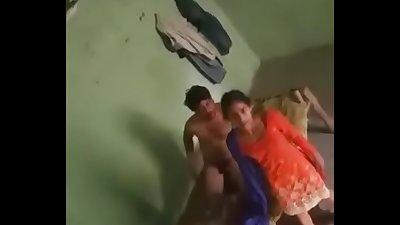 Indian Young Teen MMS Caught Fucking With Her Lover