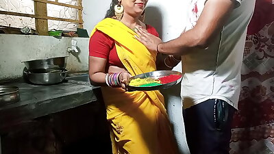 Desi XXX Bhabhi Fuck in clean Hindi voice by painting sexy bhabhi
