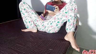 Indian Teen Watching Porn On Mobile Masturbating