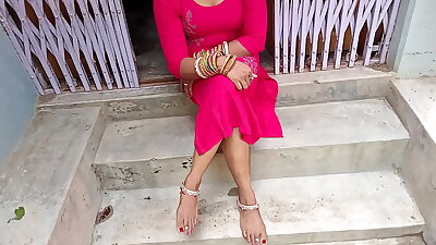 कोठे पर रंडी को 500 रुपये में मनाया और लण्ड चूसकर चुदाई किया