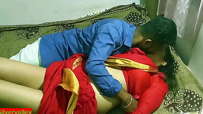 Indian hot Milf Aunty Merry Christmas day sex with dish boy ! Indian Xmas sex with red saree